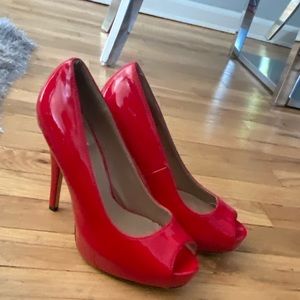 Red Heels 👠